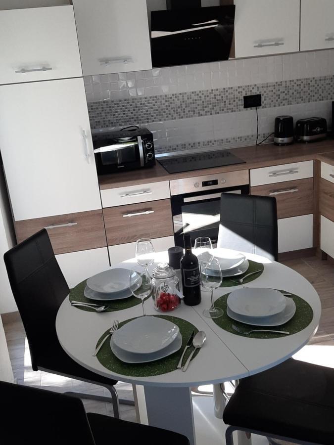 Ferienhaus Karlo Pridraga Kültér fotó