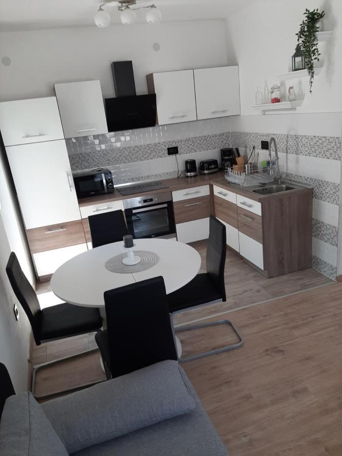 Ferienhaus Karlo Pridraga Kültér fotó