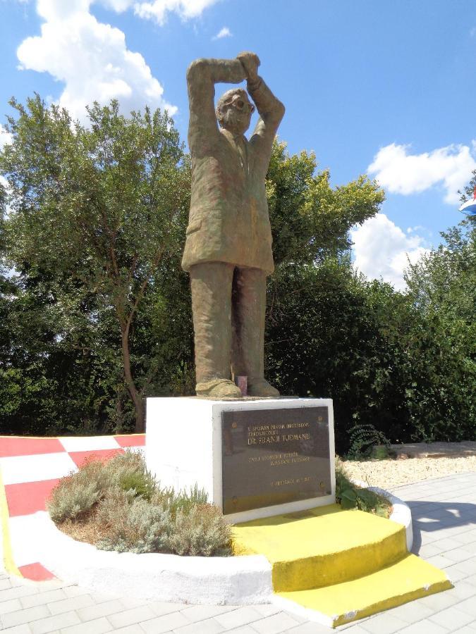 Ferienhaus Karlo Pridraga Kültér fotó